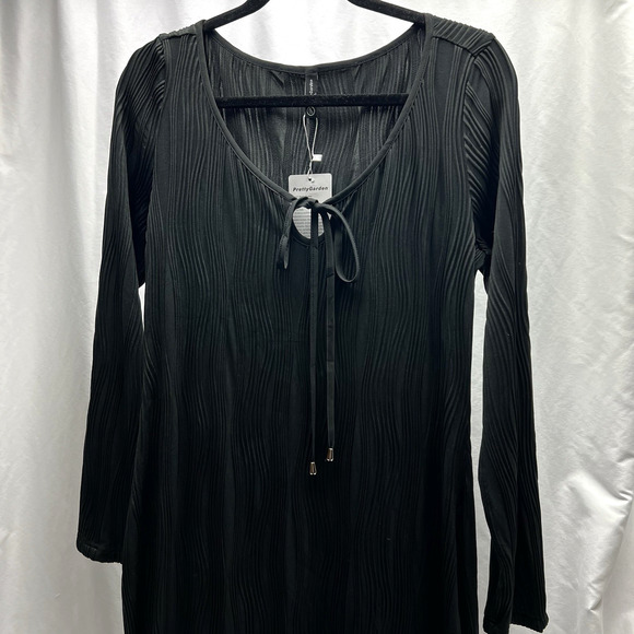 Pretty Garden Maxi Dress Size Large Black V Neck Textured Front Slit NWT - Picture 2 of 9